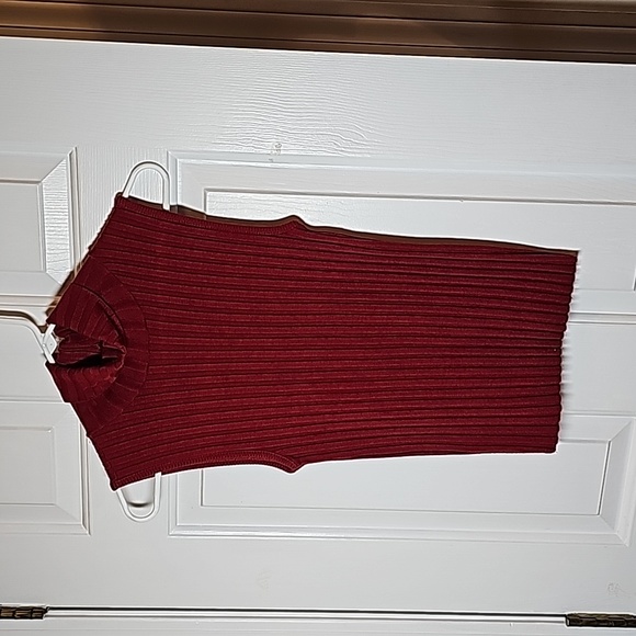 Turtleneck, sleeveless, red M, ribbed, comfy, by Blue Asphalt - Picture 7 of 7